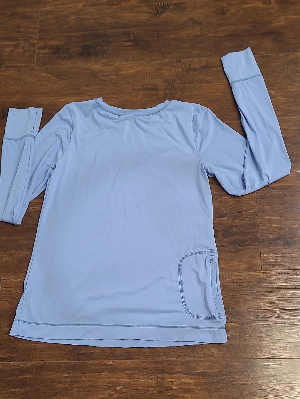 Lilly Pulitzer Light Blue Crewneck Long Sleeve Top Spf 50+ Size M - Picture 6 of 7